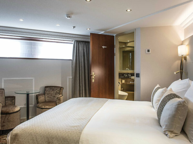 Category 2 | Emerald Deck